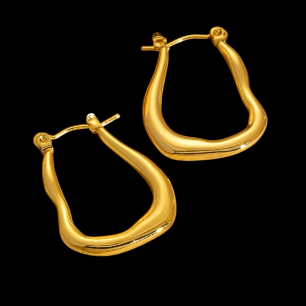 E6. 18K Gold Plated Wavy Hoops - New No Cancels